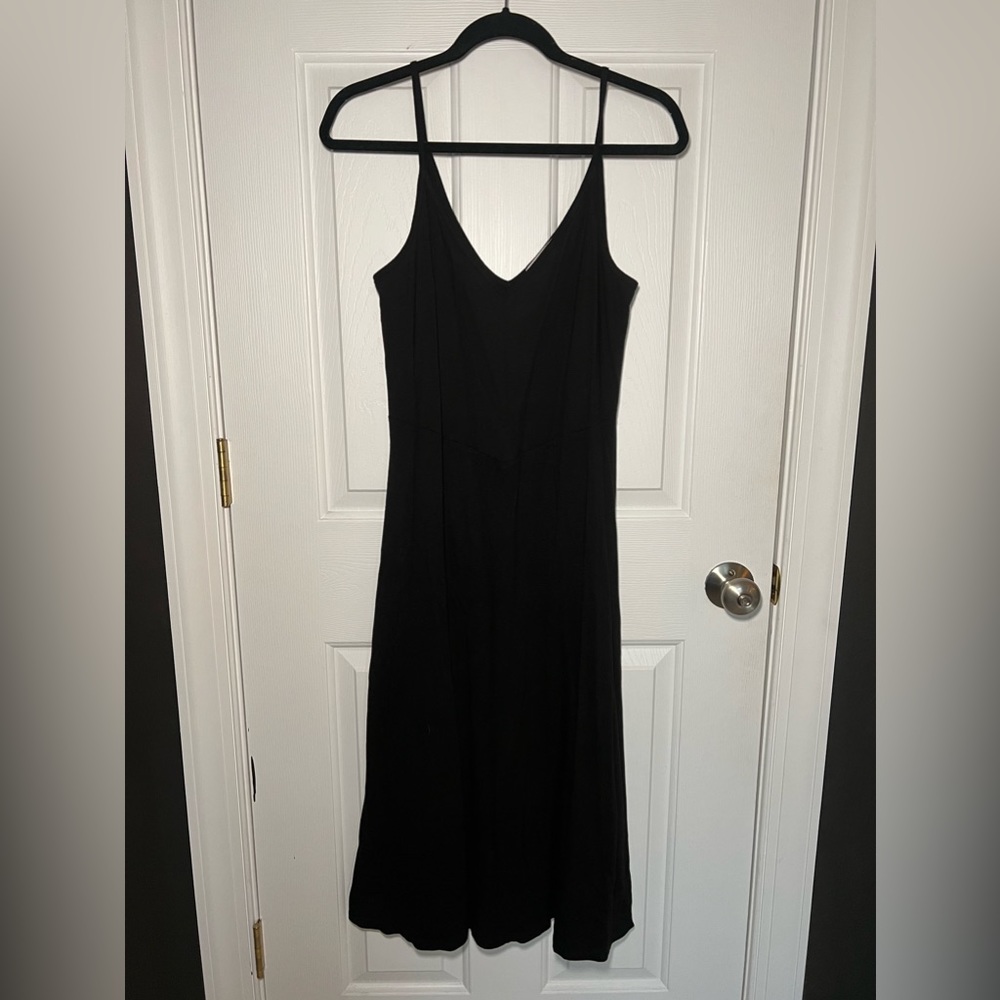Black Casual Midi Dress